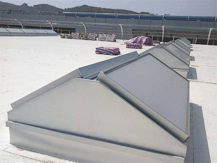 
三角型排烟天窗
